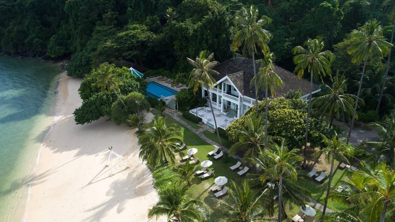 Таиланд, Пхукет — тропический пляж, длинный берег, лазурная вода